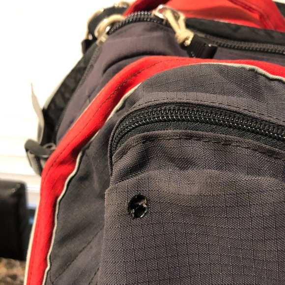 JanSport Polaris 33 Discontinued Red and Black Camping Backpack - Picture 14 of 14